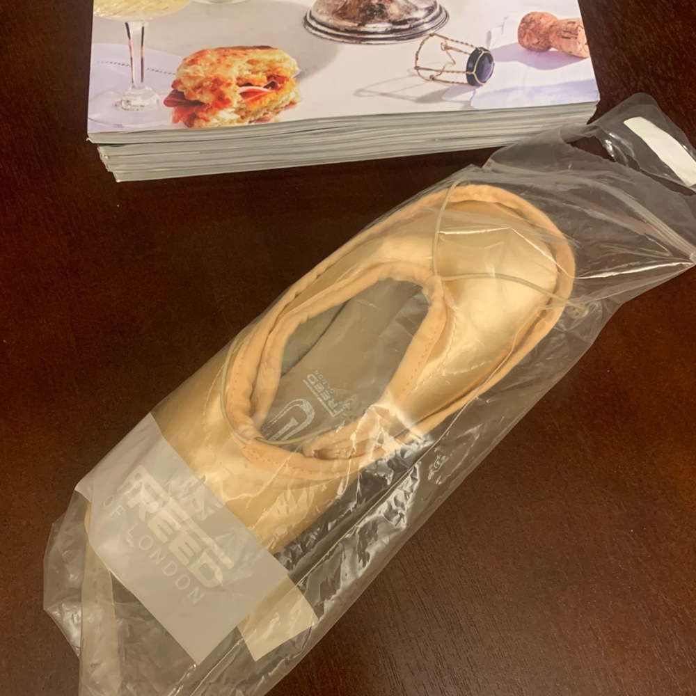 Freed of London Ballet Pointe Shoes Maltese Cross Maker